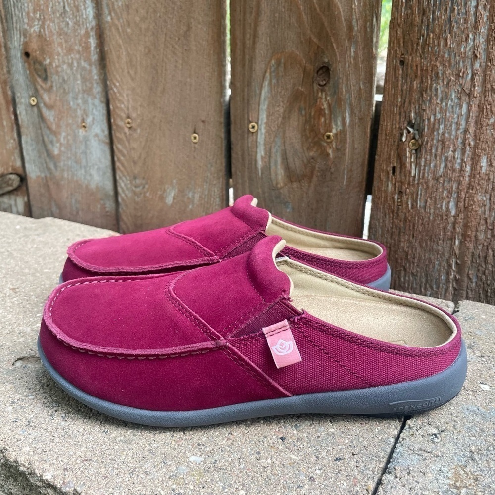 SPENCO Women’s Burgundy Slip-On Clogs Moccasin Loafer Slipper Size 5.5